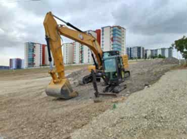 Ankara da Manitou (Teleskopik Yükleyici) Kiralama 35-26-20 Metre Seçenekleriyle Şantiyede Hız ve Güven